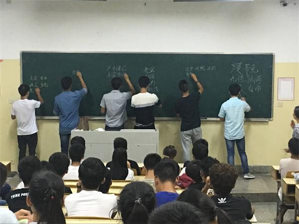 1528086407118268.png blob.png